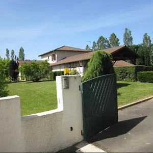 Parc De La Charmille Saint-Etienne-sur-Reyssouze
